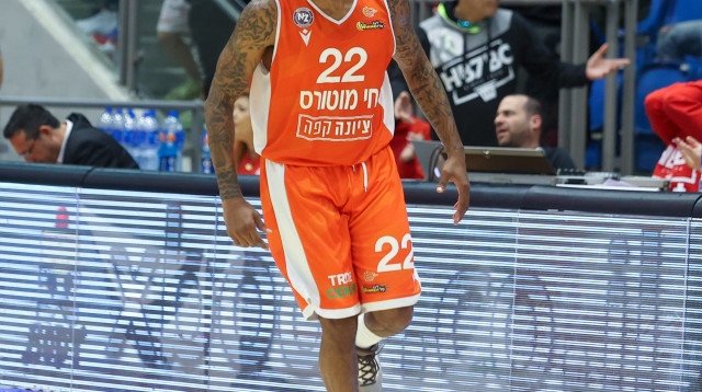 די ג'יי קופר, עירוני נס ציונה (צילום: דני מרון)