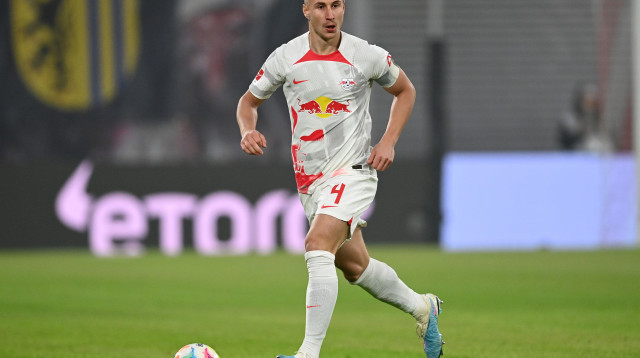 מחווה מרגשת. וילי אורבן (צילום: GettyImages, Stuart Franklin)