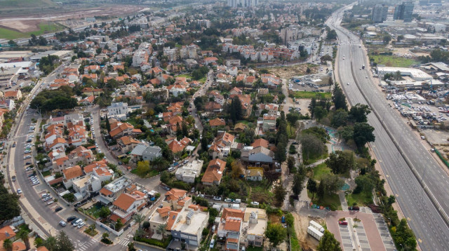 מיתוג חדש לאזור  (צילום: מועצה מקומית אזור)