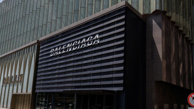 בלנסיאגה (צילום: REUTERS/Thomas Peter)