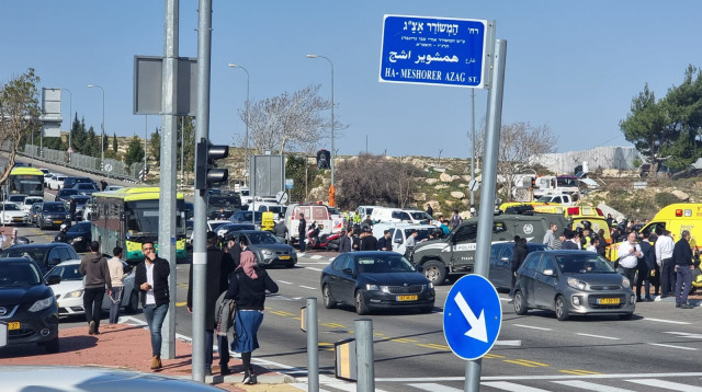זירת פיגוע הדריסה בשכונת רמות בירושלים (צילום: אנה ברסקי)