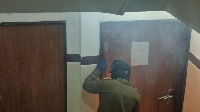 איטום בית המחבל שביצע את הפיגוע ברמות (צילום: דוברות המשטרה)