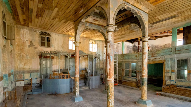 בית הכנסת עץ חיים באיזמיר טורקיה (צילום: יוסף טובי)