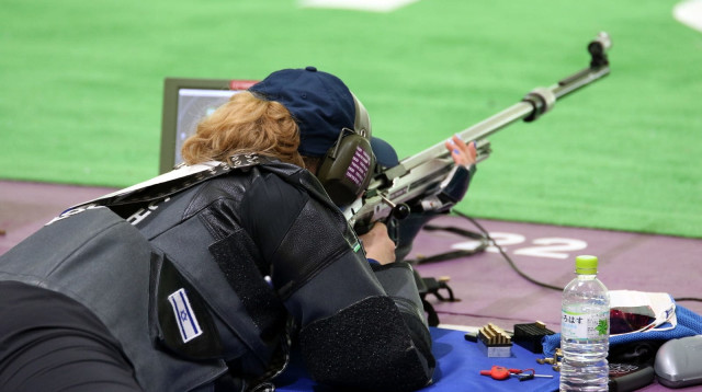 יום מוצלח. צ'רנוי (צילום: אתר רשמי, קרן איזיקסון)