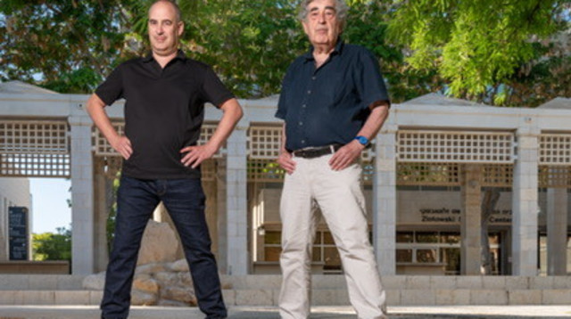 אבא סופר, בנו פיזיקאי. חיים ואברהם באר (צילום: דני מכליס, אוניברסיטת בן-גוריון)