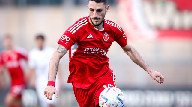 אלכסנדר בולייביץ', שחקן הפועל תל אביב (צילום: מאור אלקסלסי)