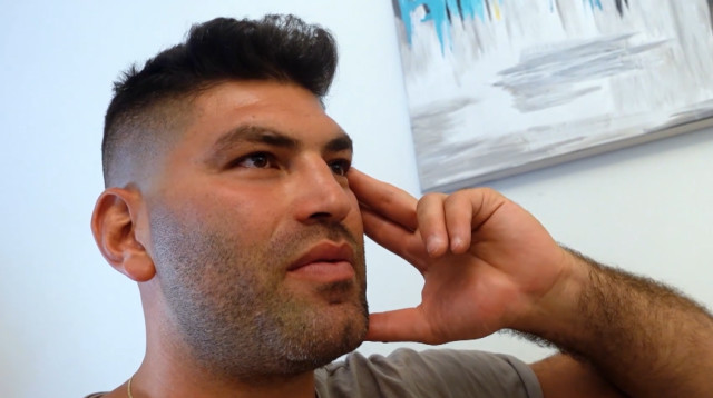 אורי ששון (צילום: צילום מסך HOT)