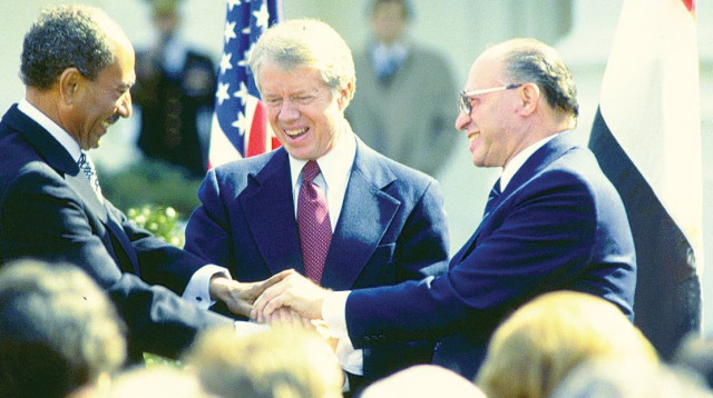 חתימת הסכם השלום עם מצרים (צילום: gettyimages)