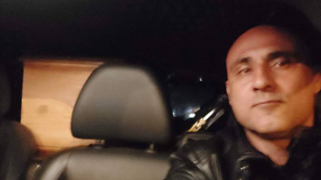 הזמין מונית אך נאסף על ידי רכב הלוויות (צילום: מתוך פייסבוק)