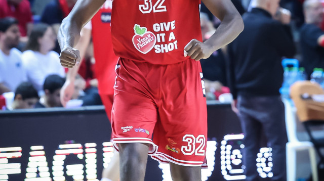 ברוך השב. ג'ייקובן בראון (צילום: דני מרון)