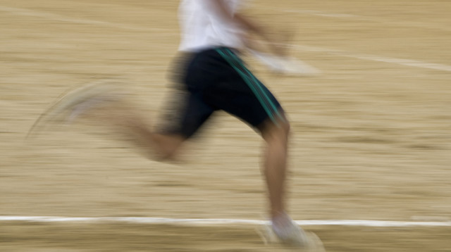 ריצה או הליכה מהירה? (צילום: אינג'אימג')