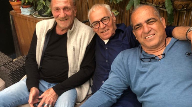 קרלוס אדרי, הרצל פיטוסי ואברהם לב במפגש נוסטלגי של שחקני עבר (צילום: באדיבות המצולמים)