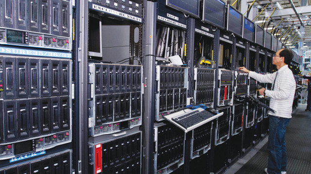 שרתי מידע דאטה (צילום: רויטרס)