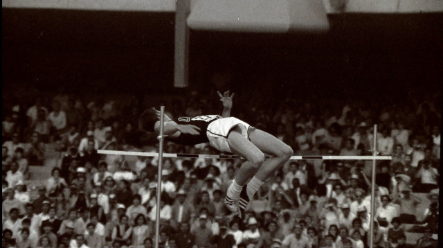 הקופץ לגובה דיק פוסברי (צילום: GettyImages, Tony Duffy /Allsport)