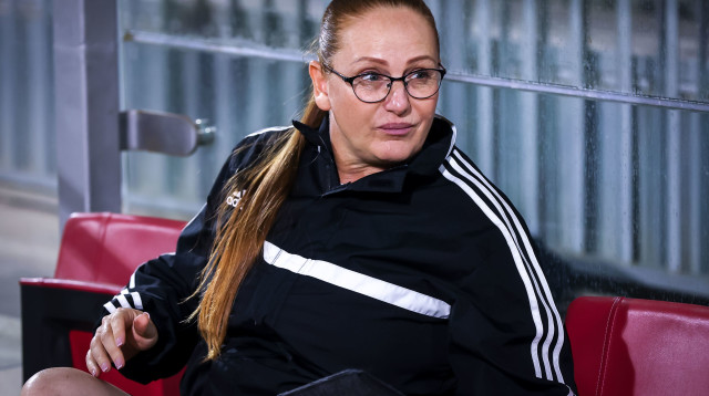 איריס אנטמן עוזרת מאמן הפועל נוף הגליל (צילום: מאור אלקסלסי)