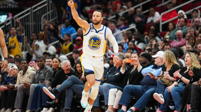 "לכולנו ברור שצריך לשחק טוב יותר". קרי (צילום: GettyImages, Alex Bierens de Haan)