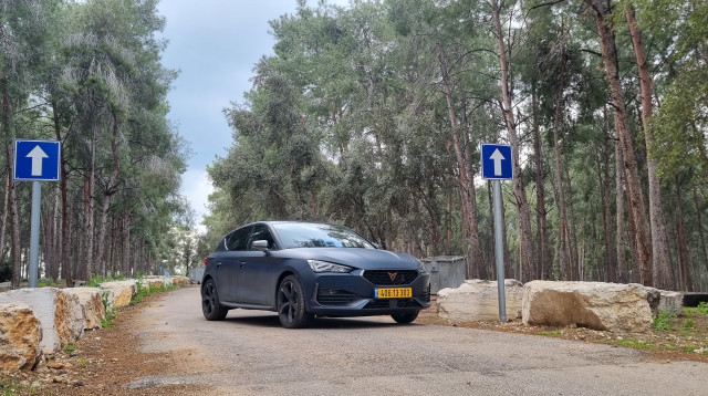 סיאט קופרה לאון  (צילום: אודי עציון)