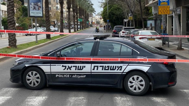 ניידת משטרה (צילום: אבשלום ששוני)