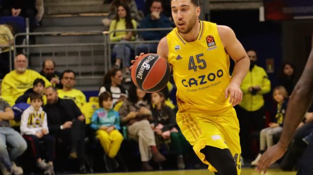 תמיר בלאט יקווה להשאיר את כושר הקליעה הרעוע מאחוריו (צילום: ShutterStock, Seskim Photo/MB Media)