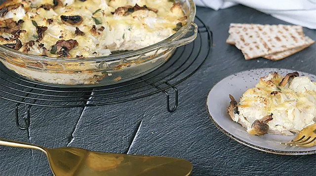 קיש פטריות וכרובית לפסח (צילום: מיכל לוי אלחלל)