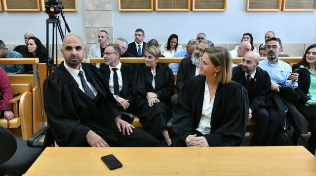 נציגי הפרקליטות בהכרעת הדין של רומן זדורוב (צילום: ראובן קסטרו, וואלה!)