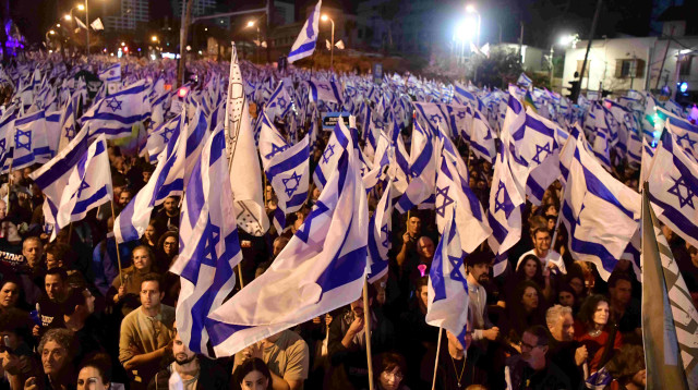 הפגנה בתל אביב (צילום: אבשלום ששוני)