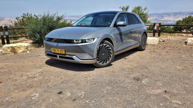 יונדאי איוניק 5 (צילום: קינן כהן)