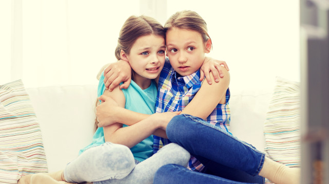 ילדות בחרדה (אילוסטרציה) (צילום: אינג'אימג')