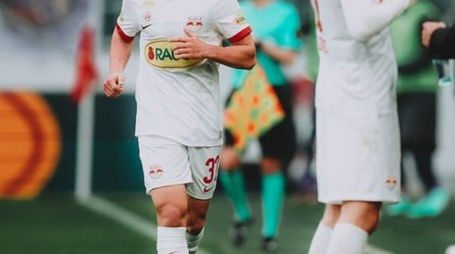 אוסקר גלוך שחקן רד בול זלצבורג (צילום: אתר רשמי, רד בול זלצבורג)