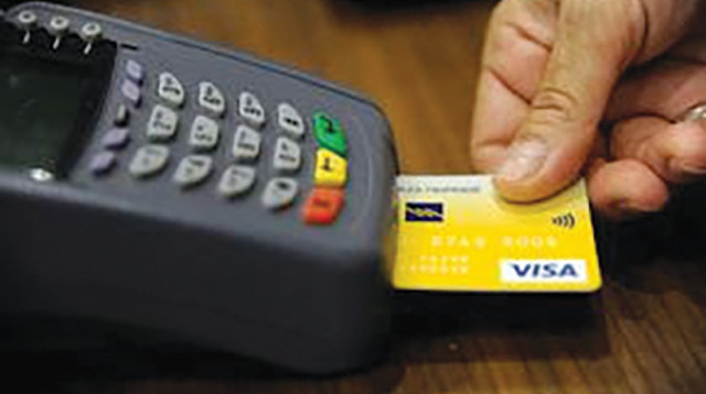 כרטיסי אשראי  (צילום: רויטרס)