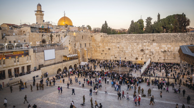 מבט על הכותל המערבי וכיפת הסלע   (צילום: יונתן זינדל פלאש 90)