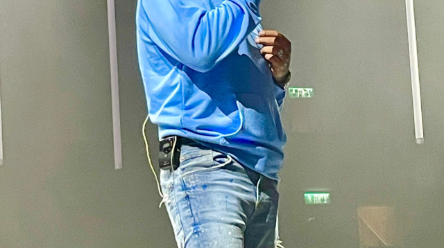 הזמר אייל גולן (צילום: אלוני מור)