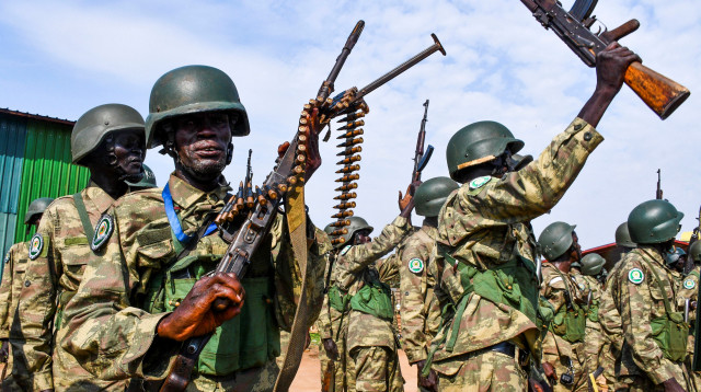 חיילים בסודאן (צילום: REUTERS/Samir Bol)