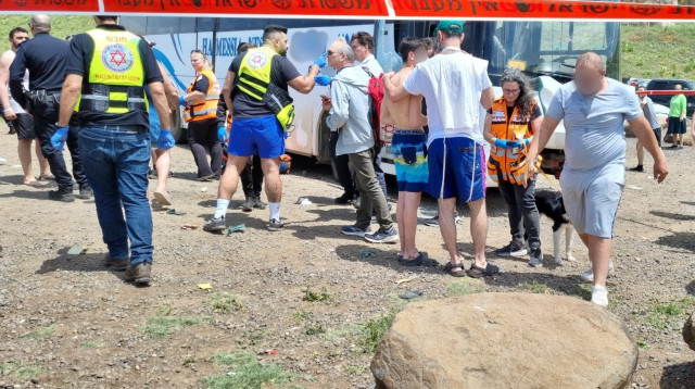 תאונת האוטובוס ברפטינג נהר הירדן (צילום: דוברות מד"א)