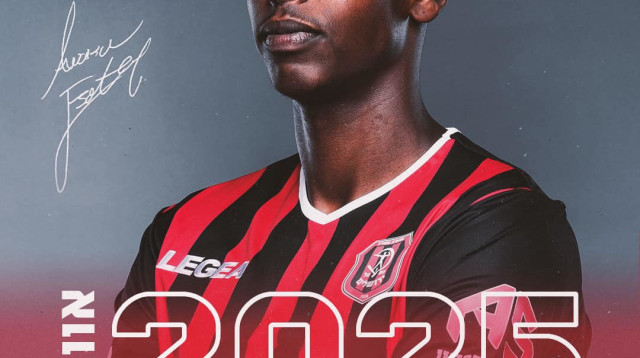 הפך לשחקן מפתח. אשטה (צילום: אתר רשמי, הפועל ירושלים)