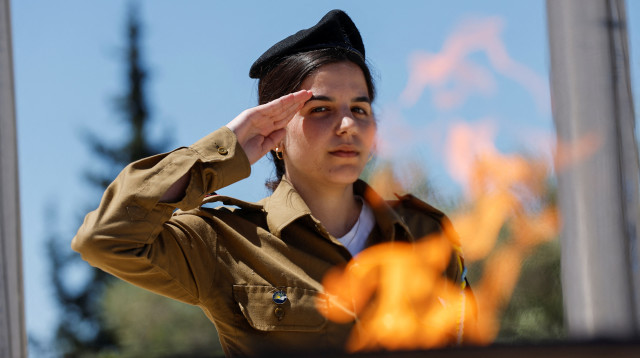 יום הזיכרון לחללי צה"ל ונפגעי פעולות האיבה (צילום: REUTERS/Amir Cohen)