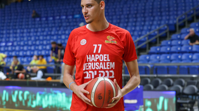 גלעד לוי, שחקן הפועל ירושלים (צילום: דני מרון)