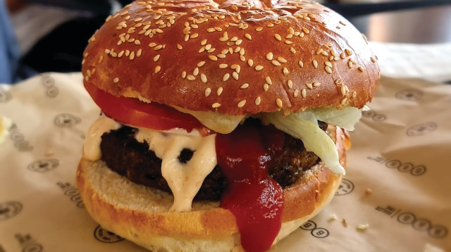 BBB בורגר גארדן (צילום: אלון צרפתי)