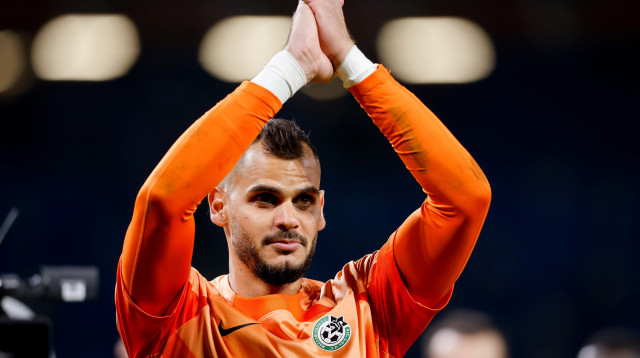 הוקפץ להרכב בשל הנסיבות ומציג יכולת טובה. הבונוס היה הצלת הפנדל. רועי משפתי (צילום: מאור אלקסלסי)