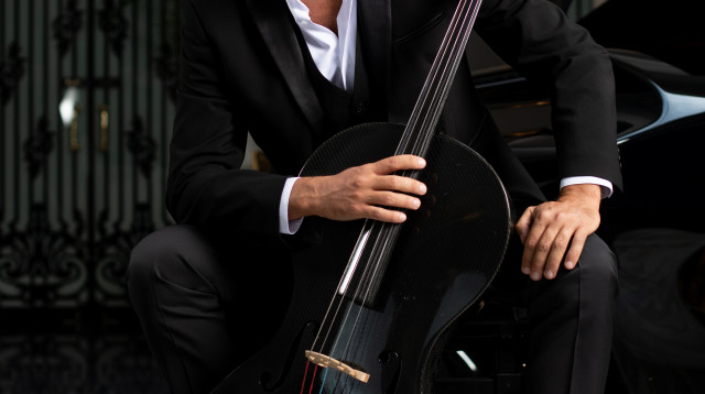 סטפן האוזר (צילום: Krisztian Bodis)