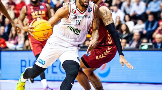 יצליח ללכת בעקבותיו של בונזי קולסון? בראיין אנגולה, העונה בקרשיאקה (צילום: אתר רשמי, ליגת האלופות)