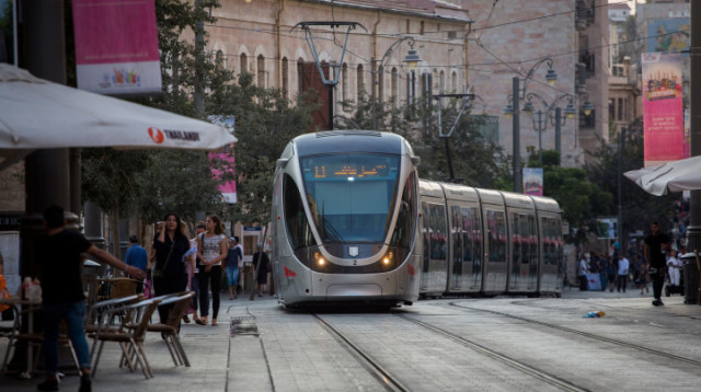 הרכבת הקלה בירושלים (צילום: יונתן זינדל פלאש 90)