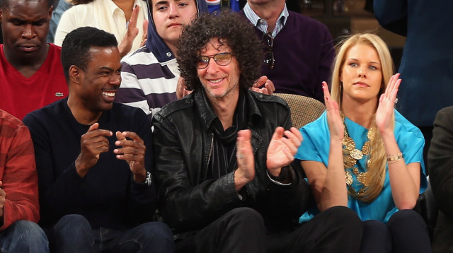 רק השופטים פונים אליו. סטרן (צילום: GettyImages, Bruce Bennett)