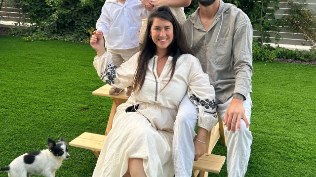 שחקן הפועל חיפה חנן ממן, אשתו בר והילדים (צילום: באדיבות המצולמים, פרטי)