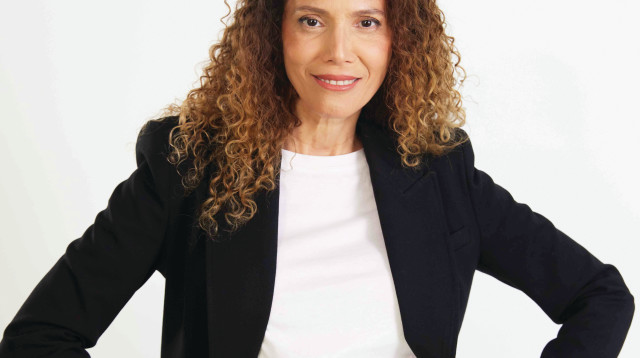 רות גונזלס (צילום: ברלינגטון אינגליש)