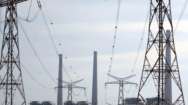 עמודי חשמל  (צילום: יוסי זמיר, פלאש  90)