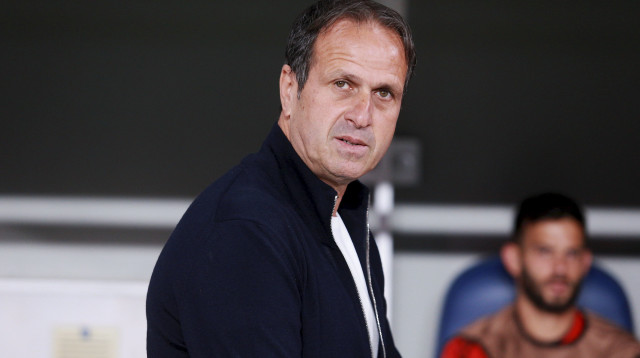 צ'אנס לשחקני הנוער? רוני לוי (צילום: קובי אליהו)