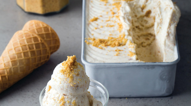 עוגת גבינה פרורים של רשת וניליה  (צילום: שירן ולק)