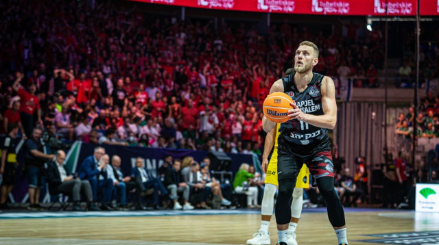 סים סנדר ונה, שחקן הפועל ירושלים (צילום: אתר רשמי, אתר FIBA)