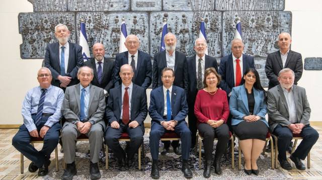 יצחק הרצוג עם פורום נשיאות ונשיאי המכללות האקדמיות לחינוך (צילום: אבי חיון)